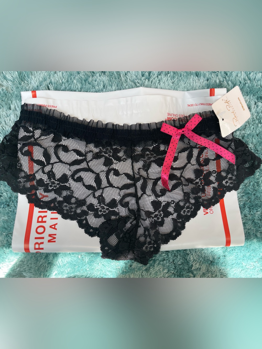 Lace underwear black panties with a pink bow 🎀 NEW WITH TAGS SIZE M